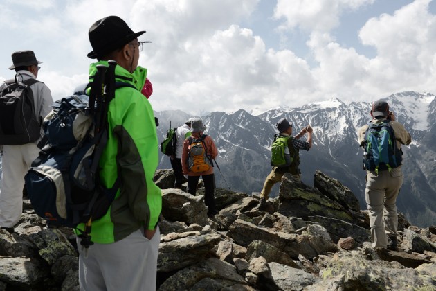 japanische Reisegruppe auf Ötztaler Gipfel